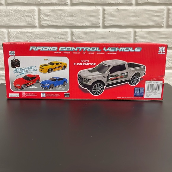 Remote Control Ford F-150 Raptor - Picture 3 of 6